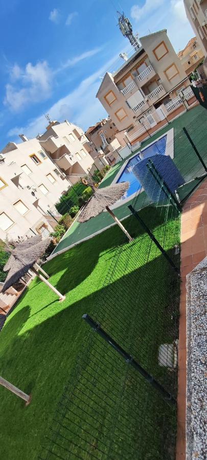 Parque Aromatico Con Dos Piscinas Lägenhet Torrevieja Exteriör bild